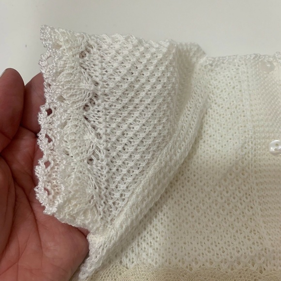 Creaciones Gaviria 3 Piece Baby Set Size 6 Months in White - Picture 4 of 8